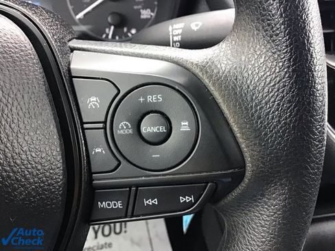 Used 2024 Toyota Corolla LE image 31