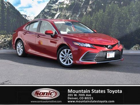 Certified 2023 Toyota Camry LE image 1