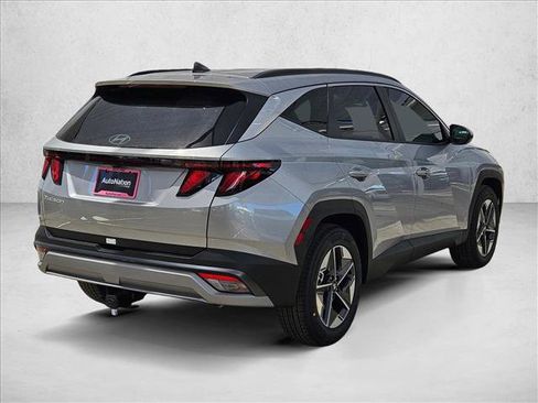New 2026 Hyundai Tucson SEL FWD image 2