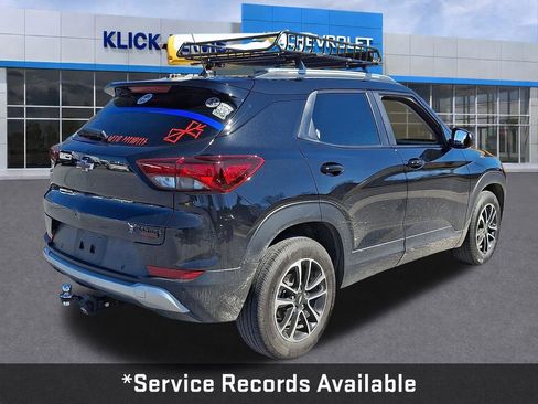 Used 2025 Chevrolet TrailBlazer LT w/ LT Cold Weather Package image 8