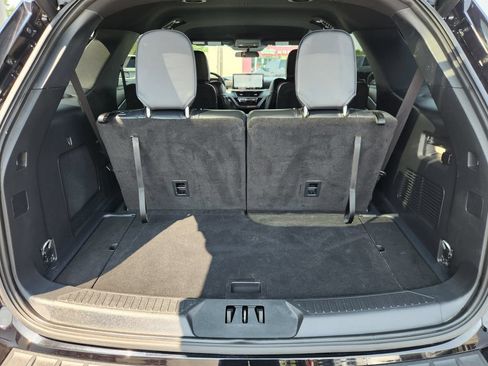 Used 2025 Ford Explorer ST-Line AWD/4WD image 15