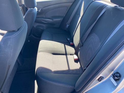 Used 2014 Nissan Versa SL image 11