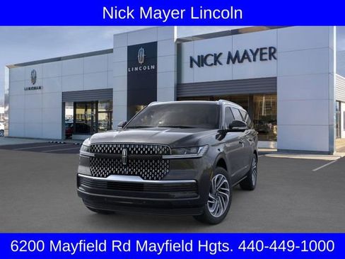 New 2025 Lincoln Navigator Reserve image 2
