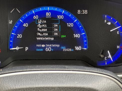 Used 2020 Toyota Corolla XLE image 19