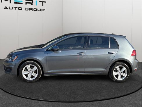 Used 2017 Volkswagen Golf Wolfsburg Edition image 5
