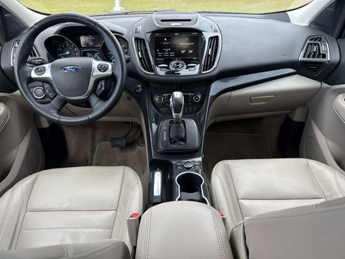 Used 2014 Ford Escape Titanium w/ Equipment Group 401A AWD/4WD image 17