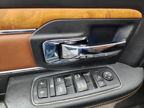 Used 2017 RAM 2500 Longhorn w/ Convenience Group image 39