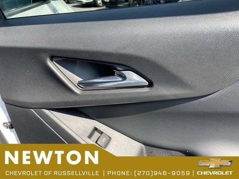 Used 2025 Chevrolet Equinox LT w/ Safety and Technology Package FWD image 32