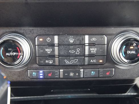 Used 2020 Ford F150 Lariat w/ Equipment Group 502A Luxury AWD/4WD image 30