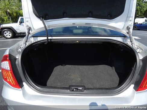 Used 2012 Ford Fusion SE FWD image 15