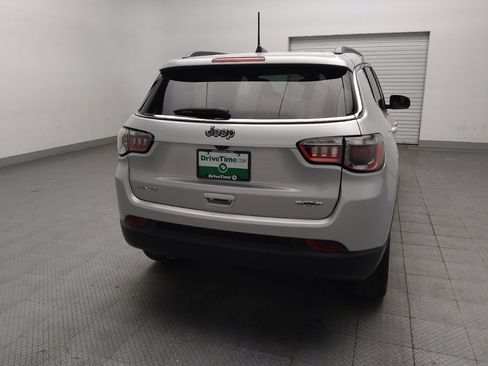 Used 2024 Jeep Compass Latitude AWD/4WD image 7