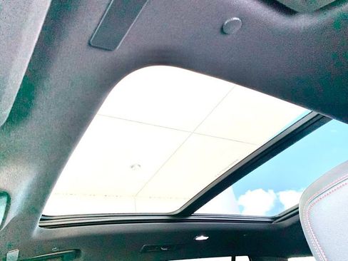 Used 2026 Chevrolet Traverse Z71 w/ Driver Confidence Package AWD/4WD image 17