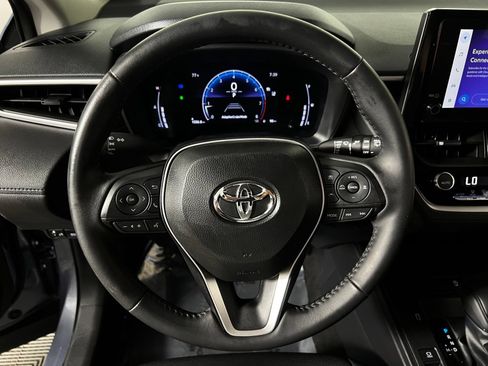 Used 2026 Toyota Corolla Cross LE FWD image 14