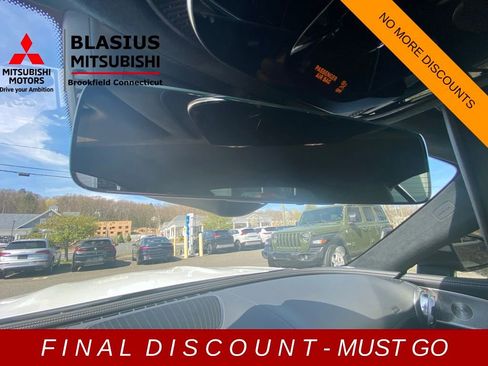 Used 2022 Mercedes-Benz SL 55 AMG 4MATIC w/ Driver Assistance Package image 58