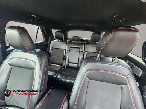 Used 2022 Ford Explorer ST-Line AWD/4WD image 30