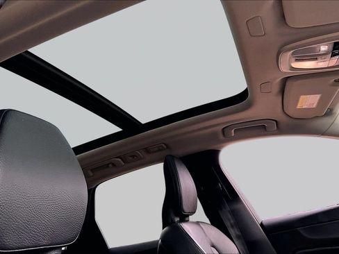 Used 2023 Volvo XC60 B5 Plus w/ Protection Package Premier FWD image 15