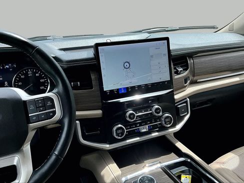 Certified 2023 Ford Expedition Limited AWD/4WD image 7