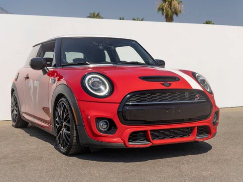 Used 2021 MINI Cooper S w/ 6.5" Touchscreen Package FWD image 2