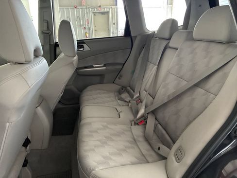Used 2010 Subaru Forester 2.5X Premium AWD/4WD image 17