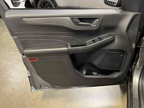 Used 2023 Ford Escape Active FWD image 76