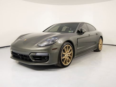 Certified 2023 Porsche Panamera Turbo S image 6