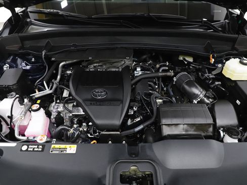 Used 2025 Toyota Grand Highlander AWD Hybrid image 34