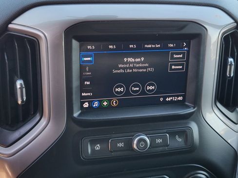 Used 2020 Chevrolet Silverado 2500 Custom w/ Custom Value Package image 20