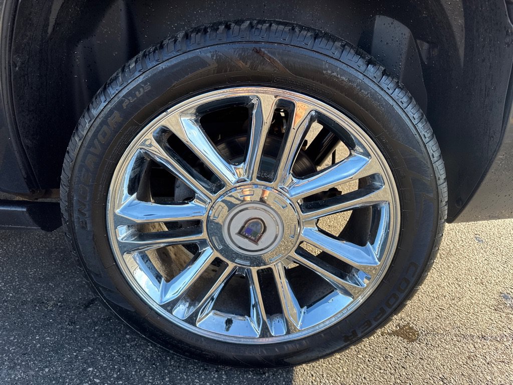 Used 2013 Cadillac Escalade Premium AWD/4WD image 9