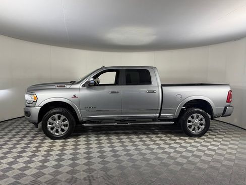 Used 2022 RAM 2500 Limited w/ Body Color Bumper Group AWD/4WD image 9