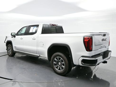 Used 2024 GMC Sierra 1500 AT4 w/ Technology Package image 5