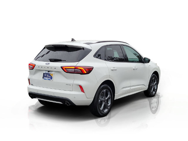 Certified 2024 Ford Escape ST-Line w/ Tech Pack #1 AWD/4WD image 7