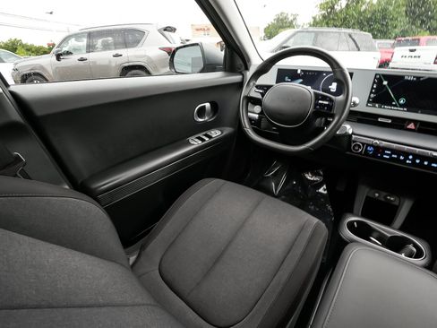 Used 2024 Hyundai Ioniq 5 SEL AWD/4WD image 45