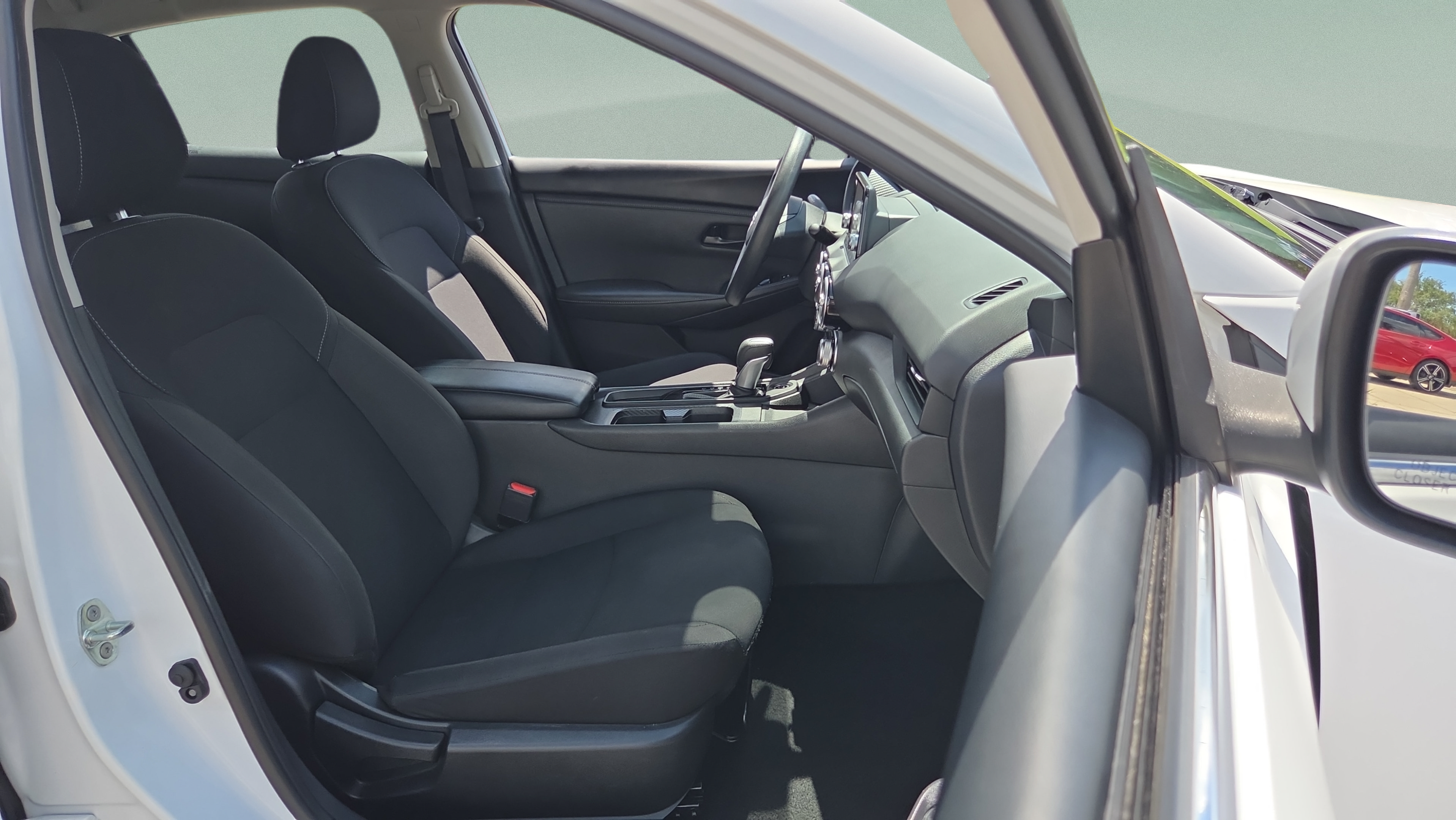 Used 2025 Nissan Sentra S FWD image 15
