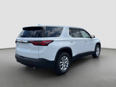 Used 2023 Chevrolet Traverse LS FWD image 6