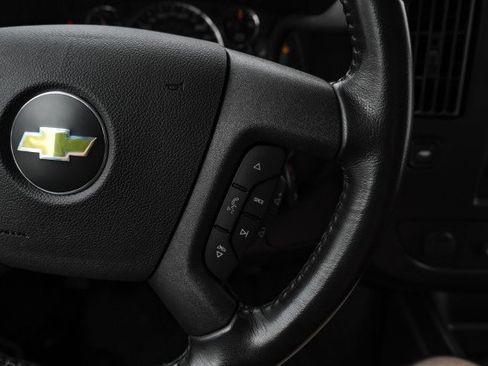 Used 2022 Chevrolet Express 2500 w/ Driver Convenience Package RWD image 21
