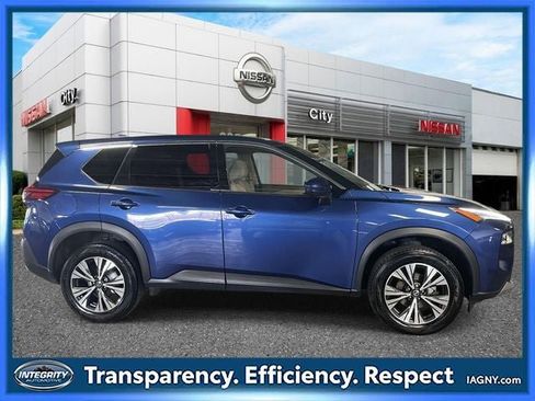 Certified 2021 Nissan Rogue SV image 5