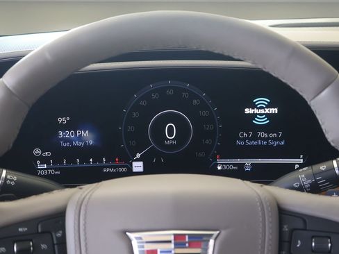 Used 2022 Cadillac Escalade ESV Premium Luxury Platinum w/ LPO, Radiant Package AWD/4WD image 21