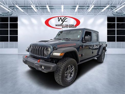 Used 2025 Jeep Gladiator Mojave w/ Safety Group image 7