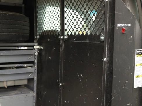 Used 2013 Chevrolet Express 2500 image 41