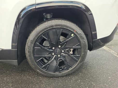 New 2025 Jeep Wagoneer S Launch Edition image 22