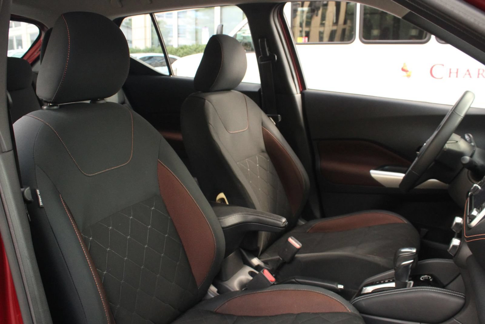Used 2020 Nissan Kicks SR FWD image 26