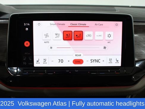 Used 2025 Volkswagen Atlas SEL AWD/4WD image 20