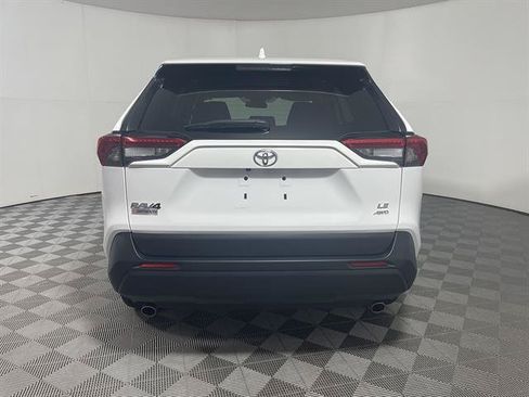 Used 2023 Toyota RAV4 LE AWD/4WD image 6