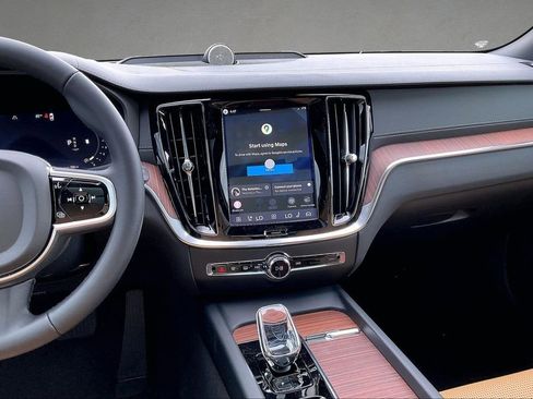 New 2026 Volvo V60 B5 Cross Country Ultra w/ Protection Package Premier AWD/4WD image 6