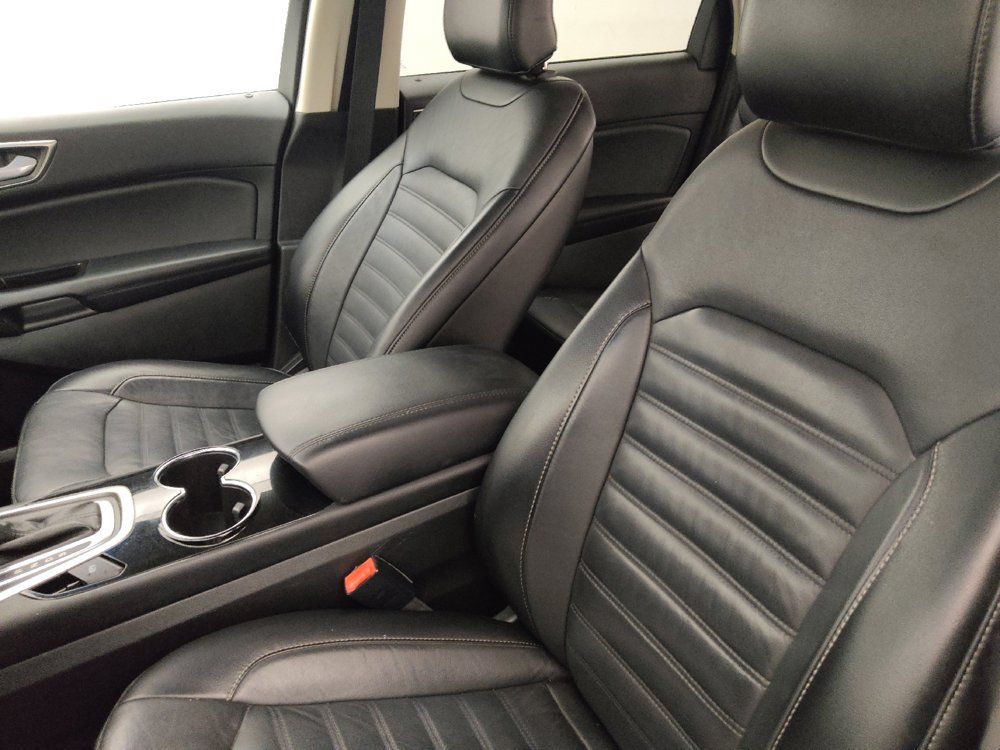 Used 2016 Ford Edge SEL w/ Equipment Group 201A AWD/4WD image 17