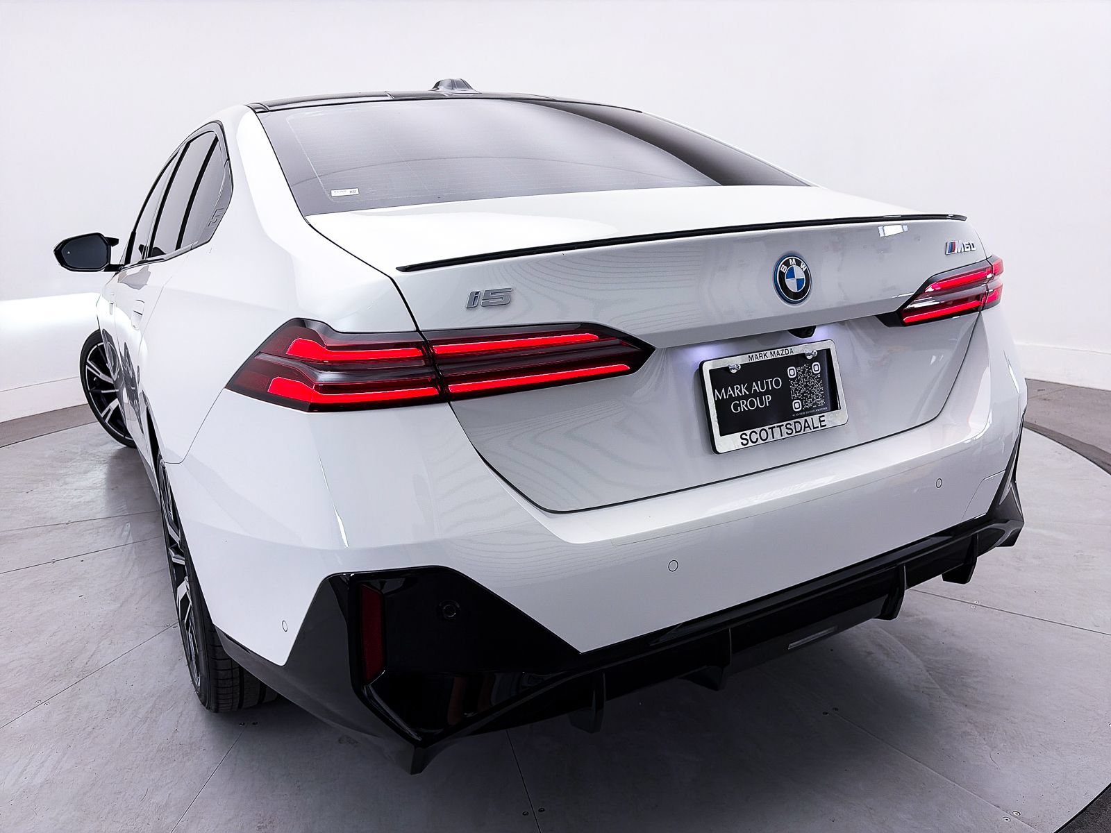 Used 2024 BMW i5 M60 w/ Executive Package AWD/4WD image 5