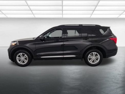 Certified 2023 Ford Explorer XLT AWD/4WD image 6