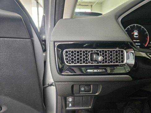 Used 2024 Honda Civic EX image 28