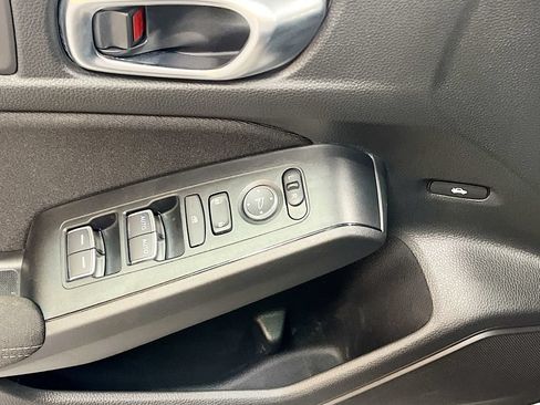 Used 2025 Honda Civic Sport image 17
