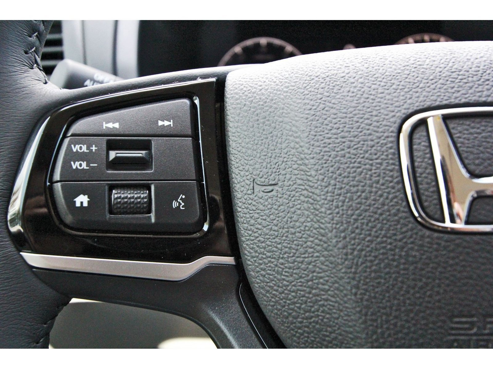 New 2027 Honda Odyssey Touring image 18